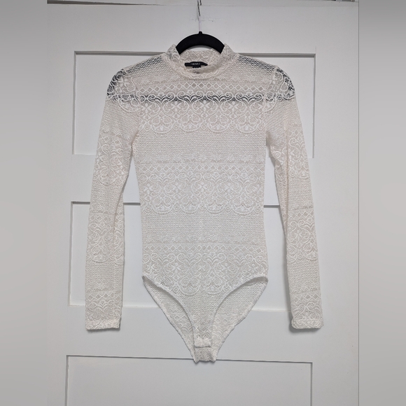 Forever 21 White Lace Turtleneck Bodysuit - Picture 1 of 8